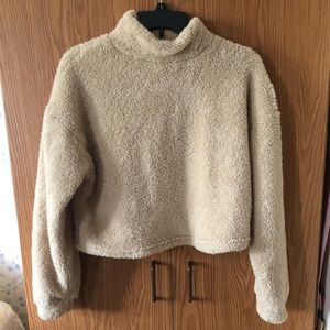 Cute teddy crop sweater